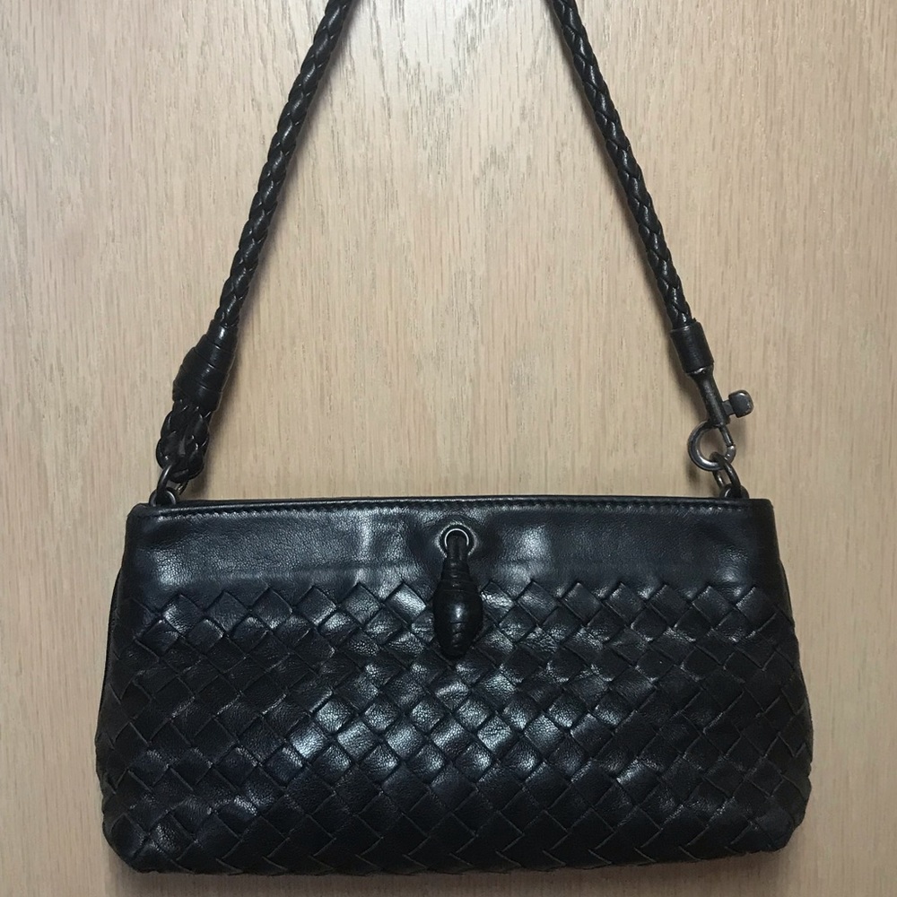 Authentic Bottega Veneta Black Intrecciato leather